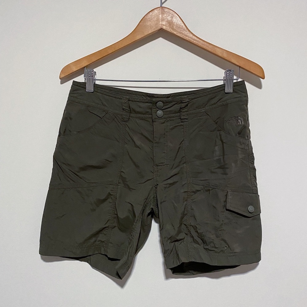 The North Face Women’s Hybrid Green Cargo Shorts
